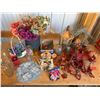 Image 1 : Lot: Faux Florals, Decor, Glass, Lantern