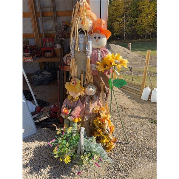 Autumn Scarecrow Yard Decorations Set
