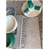 Image 5 : Pet Carrier, Bowls, Toys, Litter Mat & Accessories