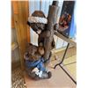 Image 2 : Solar Christmas Bear Stand & Unopened Tree