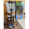 Image 5 : Solar Christmas Bear Stand & Unopened Tree