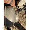 Image 4 : Lot: Saws, Bowl, Heater, Figurines, Decor