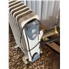 Image 2 : Radiator Heater, 3 Shovels, Dart Board and water Sprinkler