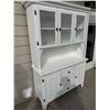 Image 2 : White Outdoor Cabinet With LED Lights