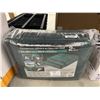 Image 3 : Non-Woven Utility Blanket 2-Pack 72 x 80 in