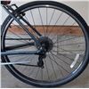 Image 8 : Giant Hybrid Bicycle ALUXX Frame with CONNECT Saddle and Cateye Computer