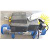 Image 5 : DeVilbiss Air Power 1.5 HP 3 Gallon Air Compressor With Hoses, Nozzles, and Tool Set