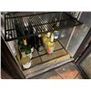 Image 10 : True TBB-24-60G-HC-LD Counter Height Bar Refrigerator w/ 2 Glass Doors (contents not included)