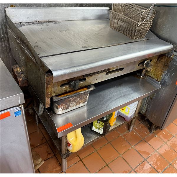 American Range Flat-Top Griddle 35"L on Metal Table w/ Undershelf (baskets & contents not included)