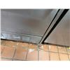 Image 7 : US Range 4-Burner Gas Range w/ Oven (contents not included)