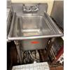Image 1 : Single Basin Sink w/ Faucet 24" x 22" x 37.5"H
