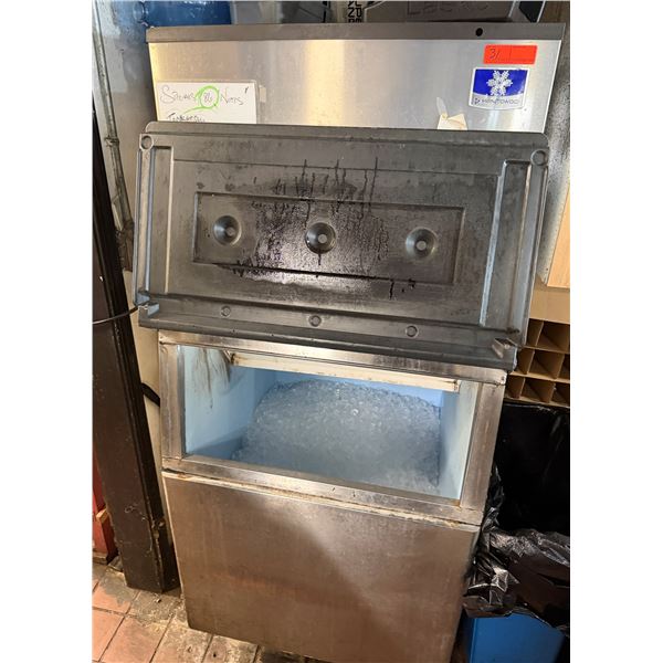 Manitowoc IDT0750A-261 Ice Machine w/ Storage Bin 30"W