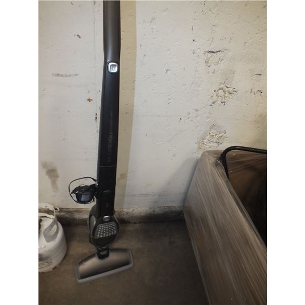 Ergorapido 9.6 Volt Vacuum w/ Charger