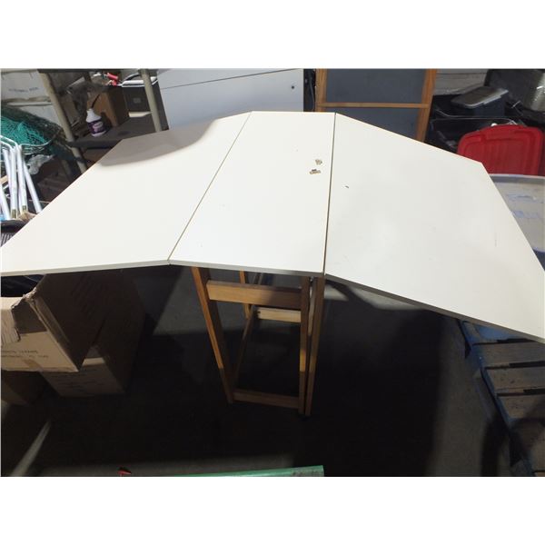 Folding Table