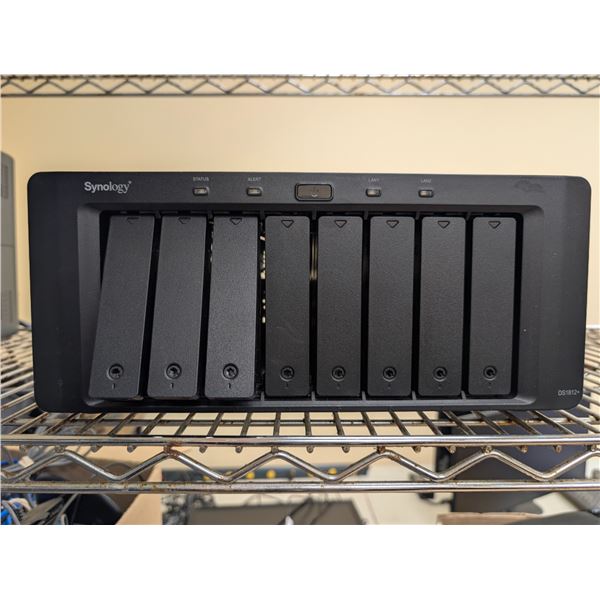 SAN SYNOLOGY DS1812+ **3 DAMAGED DRIVE TRAYS**