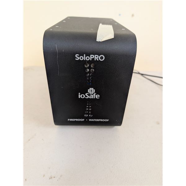 HDD ENCLOSURE (DISASTER RESISTANT) IOSAFE SOLO PRO (1TB INSTALLED)
