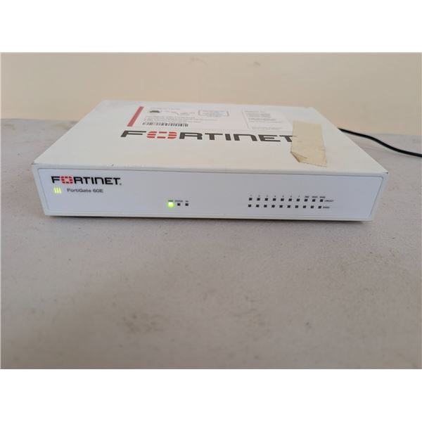 LOT OF 4 TP-LINK 5-PORT GBIT SWITCHES
