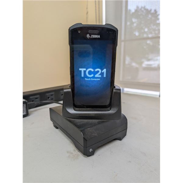HANDHELD COMPUTER ZEBRA TC21 WITH CHARGING BASE