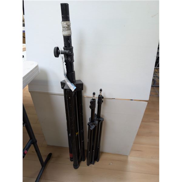 LOT OF 3 ASSORTED TRIPOD STANDS