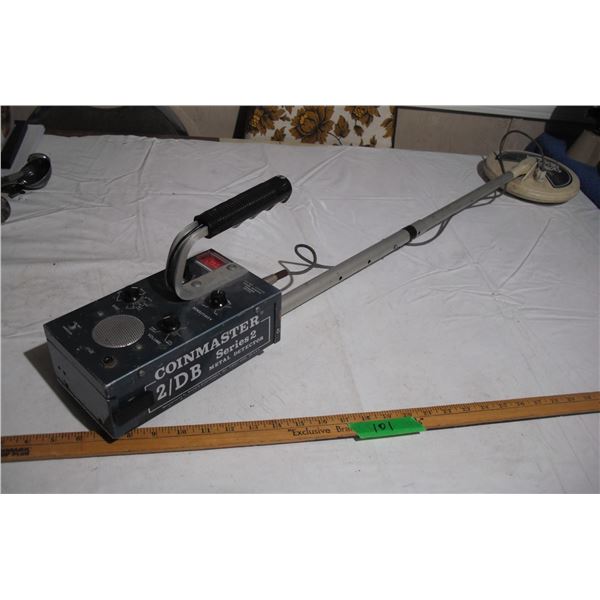 Vintage Coinmaster Series 2 Metal Detector – Has Power, Appears to Be Working (See Video)