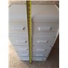 Image 3 : Vintage, white-painted waterfall-style chest of drawers featuring rounded top edges and double-handl
