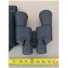 Image 5 : (2) Binnoculars. (One is Broken)