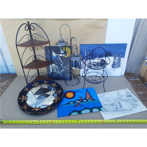 Collection of Home Décor Items.