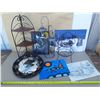 Image 1 : Collection of Home Décor Items.