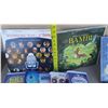 Image 5 : Collection of vintage items including Walt Disney VHS tapes, record albums, a cassette tape, and an 