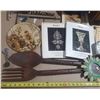 Image 2 : Large collection of miscellaneous household items, decorative pieces, and collectibles.