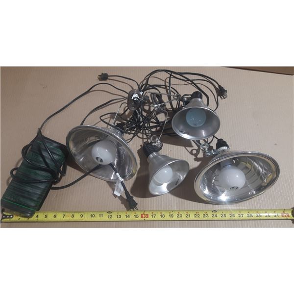 (4) Heat Lamps and (1) Head Pad. (Untested All)
