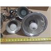 Image 2 : (4) Heat Lamps and (1) Head Pad. (Untested All)