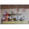 Image 2 : Collection of vintage glassware, including Anchor Hocking Fire-King Kimberly Diamond Pattern Mugs in