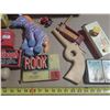 Image 3 : Collection of vintage games and toys.