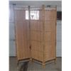 Image 1 : vintage 3-panel folding screen featuring natural woven bamboo slats and an arched structural frame -