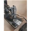 Image 3 : Singer Sewing Machine. (Untested)