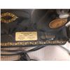 Image 6 : Singer Sewing Machine. (Untested)