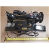 Image 8 : Singer Sewing Machine. (Untested)
