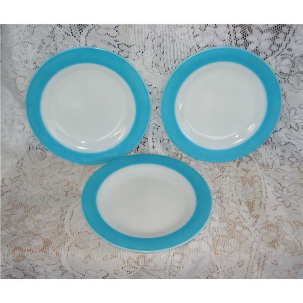 3 Vintage Turquoise Pyrex Dinner Plates