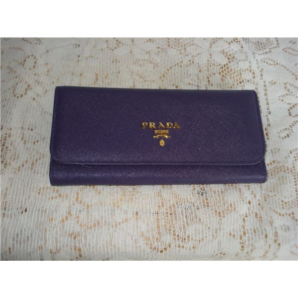 Walled Labelled Prada  Authenticity Not Guaranteed