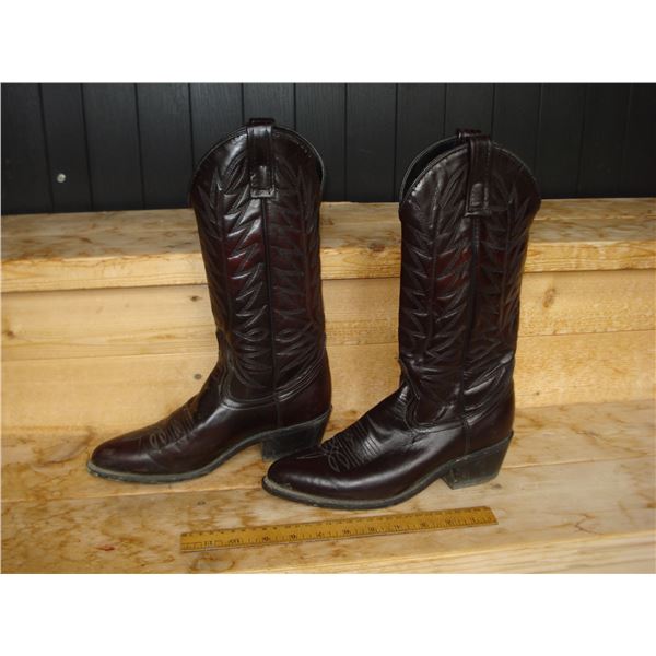 Pair Black Western Boots 6 1/2 D