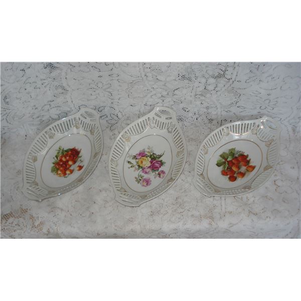 Set Of 3 Reticulated Vintage Serving Dishes