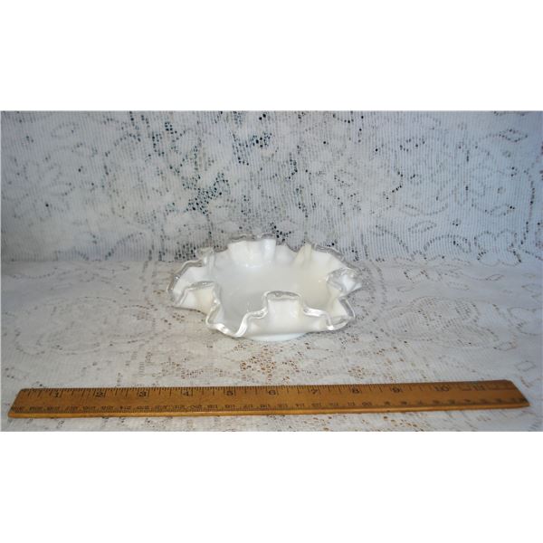 Ruffled Edge Fenton Dish
