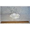 Image 1 : Ruffled Edge Fenton Dish