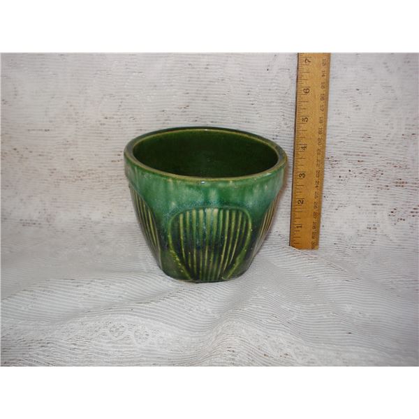 Roseville Planter