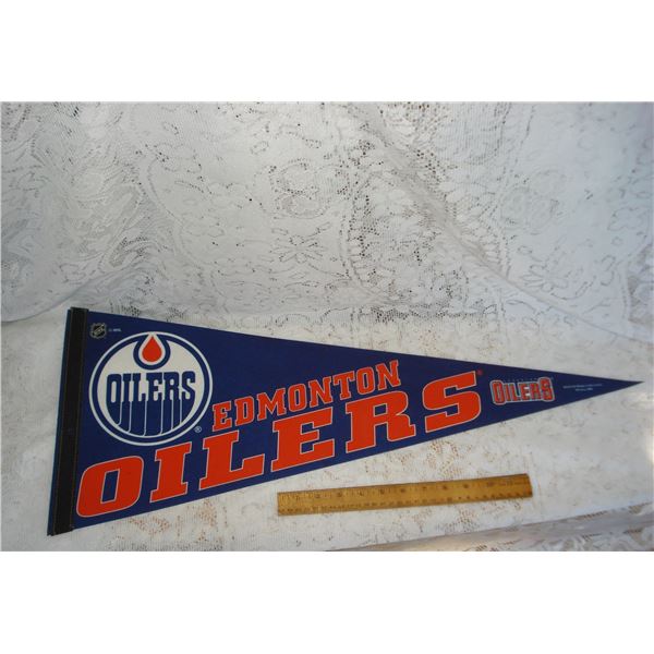 Oilers Pennant With Little Silver Sticker