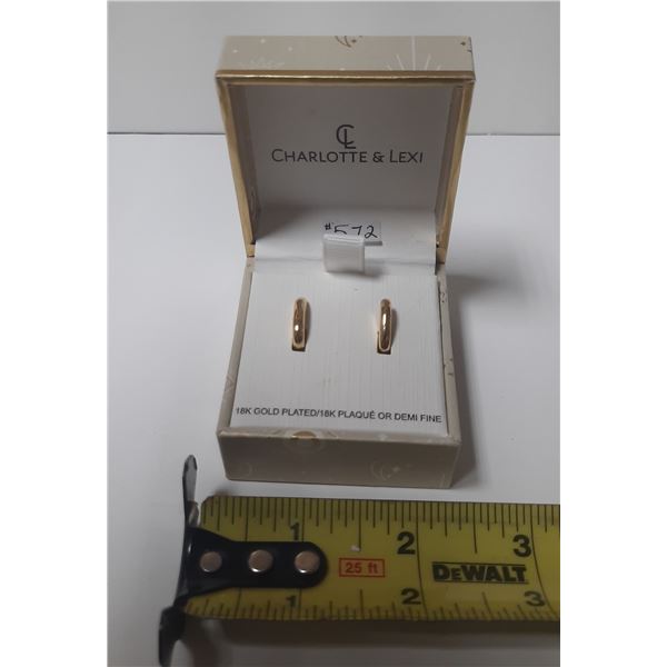Charlotte & Lexi 18 kt gold plated earrings