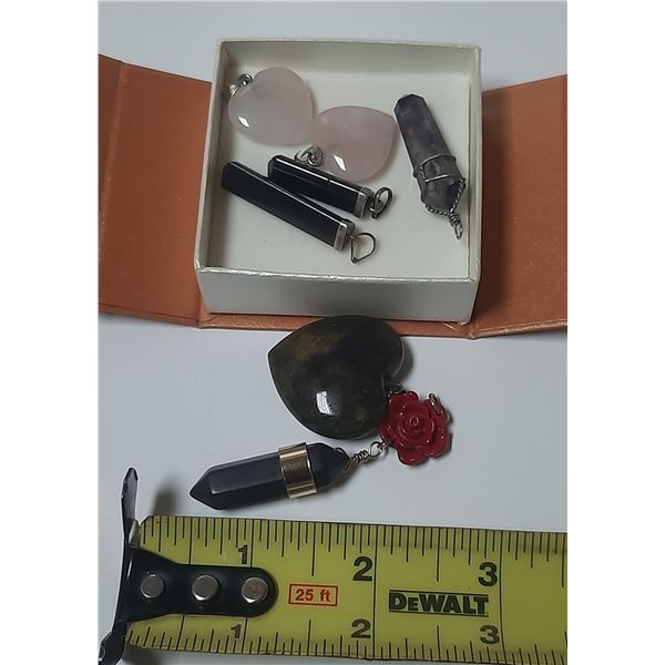 Lot of natural stone pendants