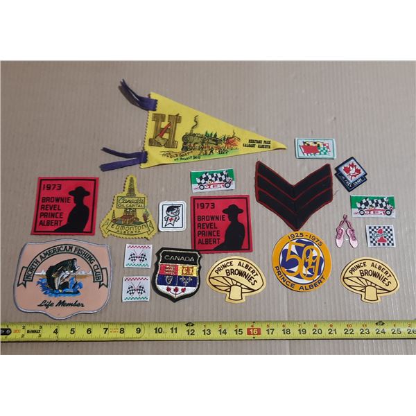Lot of fabric badges