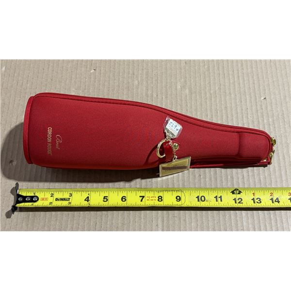 Mumm’s Champagne carrier